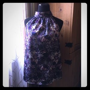 The Limited sleeveless blouse size med